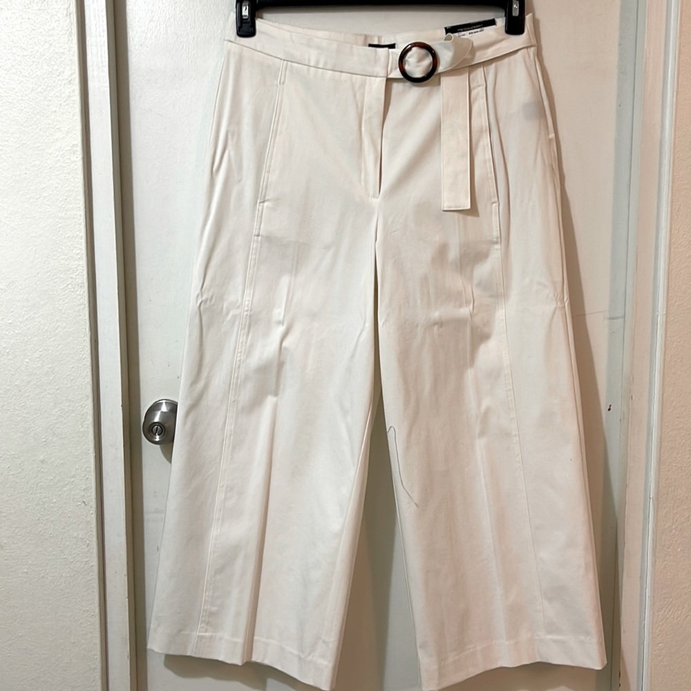 Worthington cream crop pants with front belt in size 14.